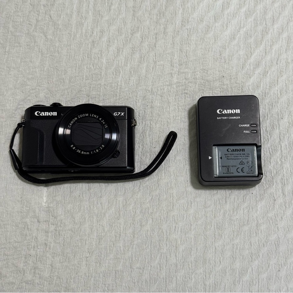 PowerShot G7 X Mark II with Spare Battery